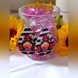 🤍✨Handmade faux leather earings✨🤍